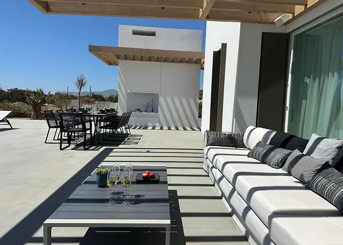 Elesia * Santa Maria (Paros)