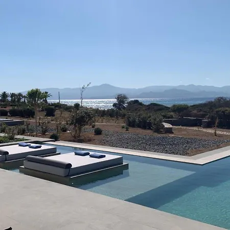 Elesia Santa Maria (Paros)