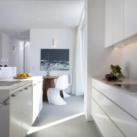 Elesia * Santa Maria (Paros)